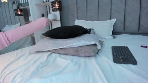 Snapshot of sofi_ramosx chatting on December 13, 1:48 am valen online show from December 13, 1:48 am