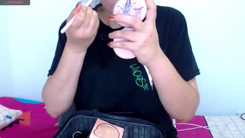 sofi rojas online show from January 14, 8:55 am