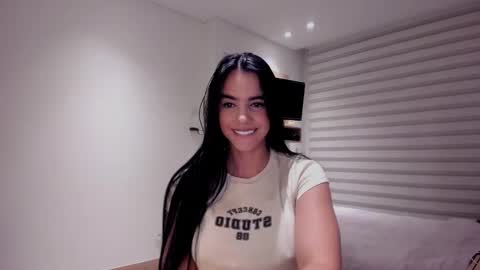 Snapshot of sofi_saenzz chatting on October 7, 12:06 am Sofi Saenzz online show from October 7, 12:06 am