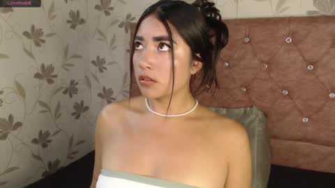 Snapshot of sofi_sweet09 chatting on March 11, 1:48 am Susy online show from March 11, 1:48 am