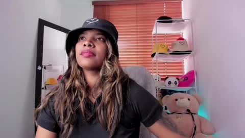 sofia86379 online show from October 22, 2:37 am