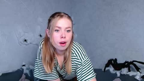 Sofia here online show from October 8, 12:40 am