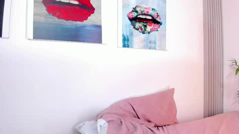 SOFIA online show from February 24, 11:19 pm