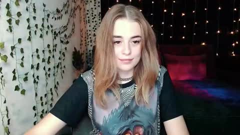 sofia_rosemary online show from October 17, 1:48 pm