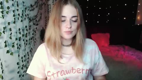 sofia_rosemary online show from September 25, 12:34 pm