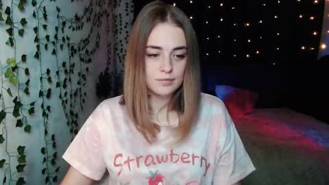 Snapshot of sofia_rosemary chatting on September 14, 11:11 am sofia_rosemary online show from September 14, 11:11 am