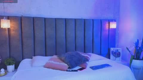 Sofi online show from December 14, 11:38 am