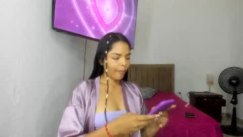 Danna Sofia online show from October 15, 7:15 pm