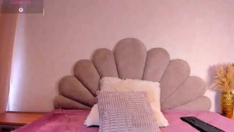 SOFI  online show from February 13, 7:39 pm