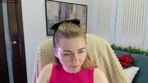 Sofia online show from December 19, 2:18 am