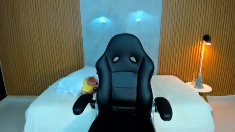 sofia samm online show from November 20, 3:49 am