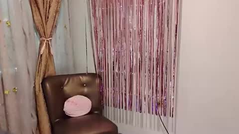 Sofi Bella online show from September 28, 4:38 pm