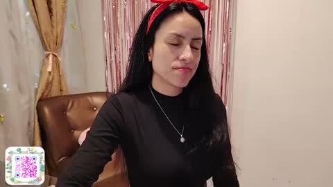 Sofi Bella online show from October 2, 5:01 pm