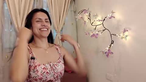 Sofi Bella online show from May 9, 9:54 pm