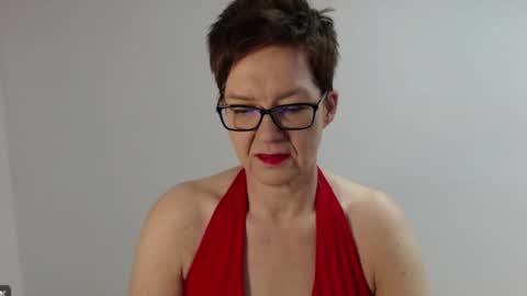 Sofie Velvet online show from January 7, 6:18 am