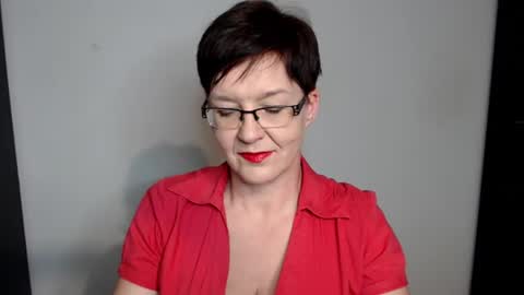 Sofie Velvet online show from December 3, 8:33 pm