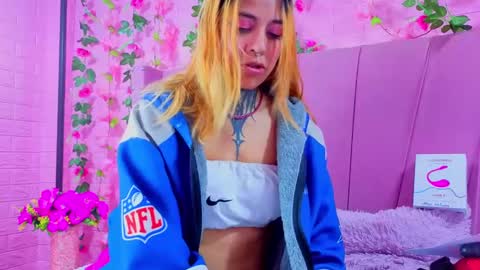 sofii_anal_ online show from October 11, 3:22 am