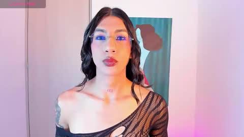 Sofi online show from February 1, 5:10 pm