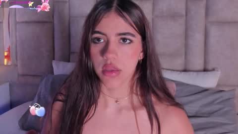 Snapshot of sofiscott_ chatting on September 13, 12:02 am Sofia online show from September 13, 12:02 am