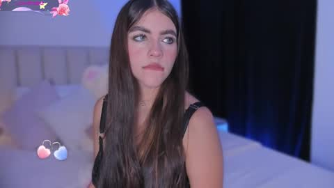 Sofia online show from October 6, 9:10 pm