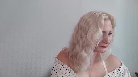 Sofi online show from October 13, 7:32 am