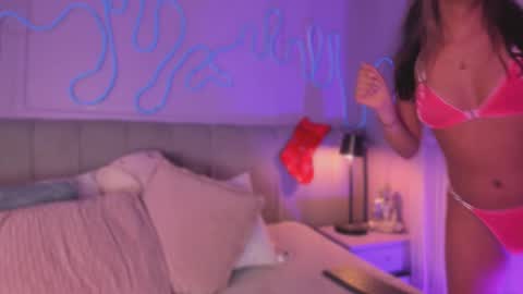 Sofi online show from December 17, 12:23 pm