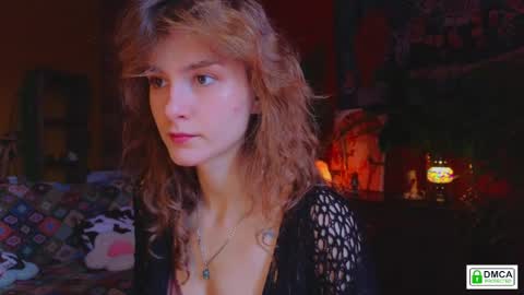 E online show from April 7, 9:00 am