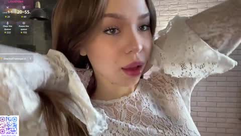 soft_caprice online show from May 13, 1:32 pm