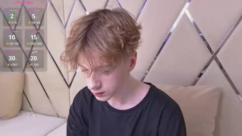 PAUL online show from February 15, 9:02 pm