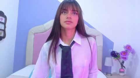 sofy_durand online show from April 14, 12:19 pm