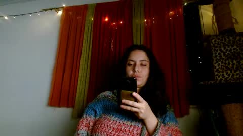 Snapshot of soka_lovers_04_ chatting on March 7, 5:51 am Sofia online show from March 7, 5:51 am