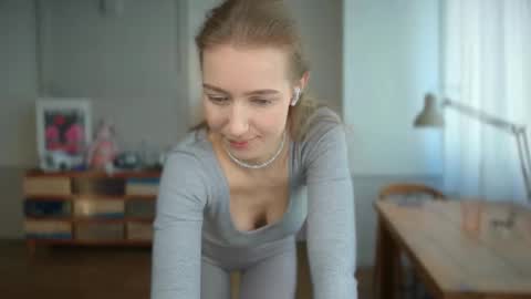 Bella online show from February 19, 11:06 am