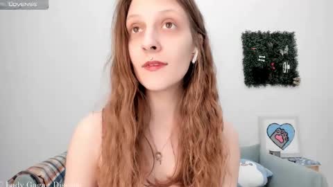 SolarAlice online show from February 9, 5:22 pm