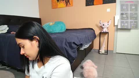 Snapshot of solecitho chatting on September 12, 5:37 pm Mila online show from September 12, 5:37 pm