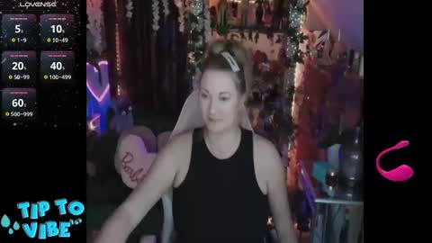 Snapshot of solesticia chatting on January 26, 10:46 pm solesticia online show from January 26, 10:46 pm