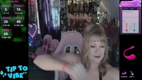 Snapshot of solesticia chatting on February 27, 9:47 pm solesticia online show from February 27, 9:47 pm