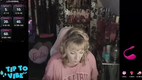 Snapshot of solesticia chatting on January 11, 11:24 pm solesticia online show from January 11, 11:24 pm