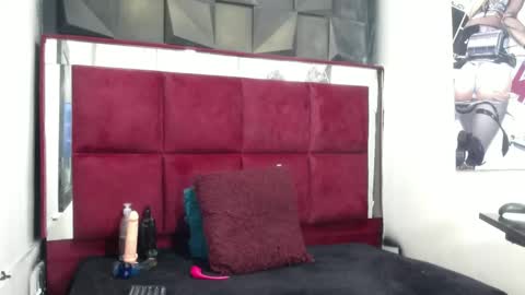 Sol Evans online show from October 22, 3:24 pm