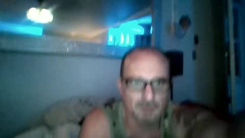 Snapshot of someoneprettycool chatting on September 22, 1:53 am Someoneprettycooldetroit online show from September 22, 1:53 am