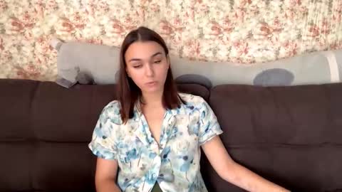 Hello My name is Jane  im new model here and little but shy but curious. online show from October 24, 10:05 am