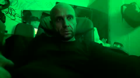 Snapshot of son_e_blacc chatting on October 22, 4:41 pm Soni online show from October 22, 4:41 pm
