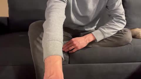 Sondages online show from February 23, 9:05 pm