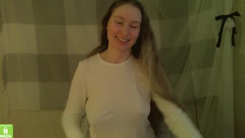 Snapshot of song_to_the_siren chatting on February 26, 2:05 pm Mary online show from February 26, 2:05 pm