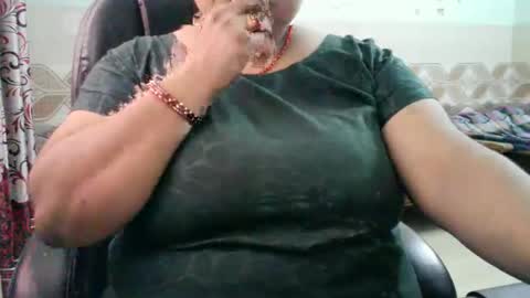 soni88888 online show from April 26, 4:10 am