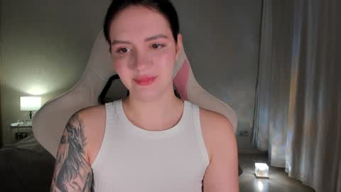 sonia_moon_ online show from January 24, 2:07 am