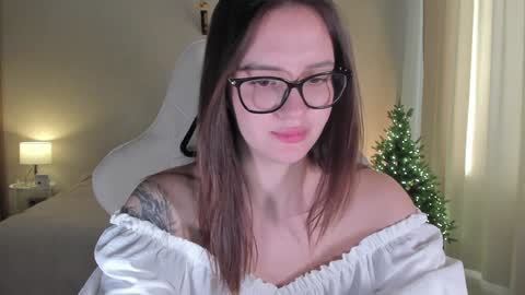 sonia_moon_ online show from December 24, 4:33 am