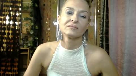 Sonia online show from July 4, 2:43 pm