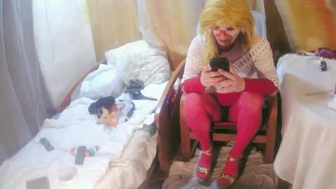 SoniaHiddenCD online show from February 1, 11:35 pm