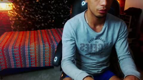 Snapshot of sonicj25_ chatting on February 10, 3:24 am SONIC online show from February 10, 3:24 am