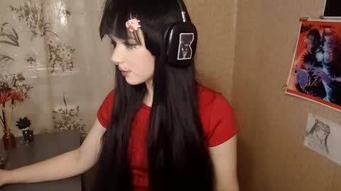 Mila online show from March 4, 5:32 pm